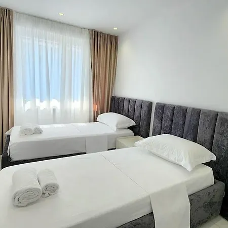 Center Penthouse Oasis شقة