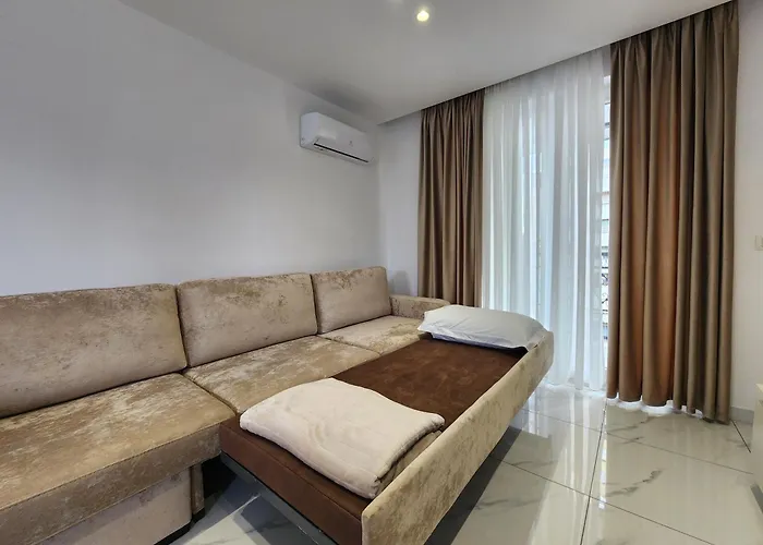 Center Penthouse Oasis Apartmán *