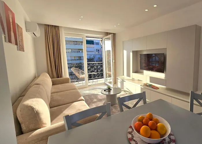 Center Penthouse Oasis Apartmán *