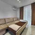 Center Penthouse Oasis Apartman *