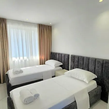 Center Penthouse Oasis Daire
