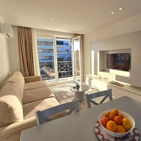 Center Penthouse Oasis דירה *