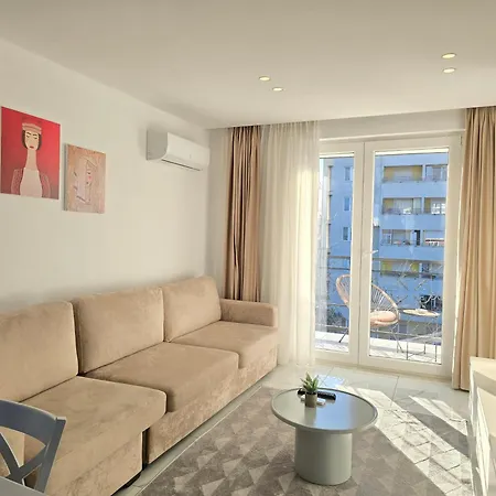 Center Penthouse Oasis Apartment Tirana