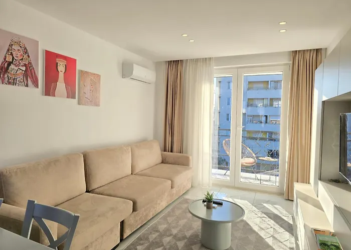 Center Penthouse Oasis Lägenhet Tirana